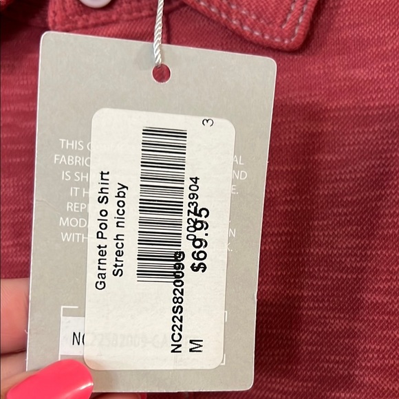 Textured Red Polo Shirt with Classic Design - Picture 5 of 6